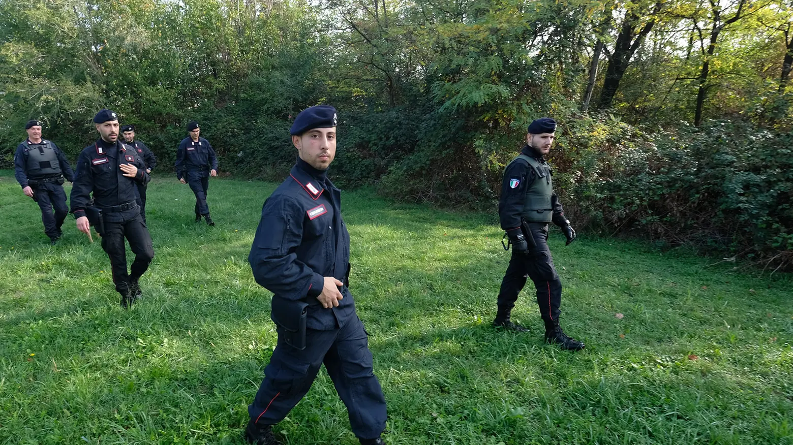 Carabinieri impegnati in ricerche Carabinieri impegnati in ricerche