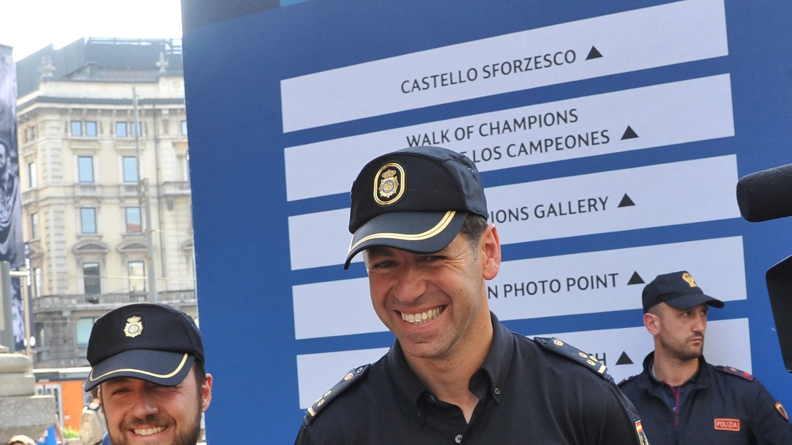 Champions, polizia spagnola a Milano (Newpress)