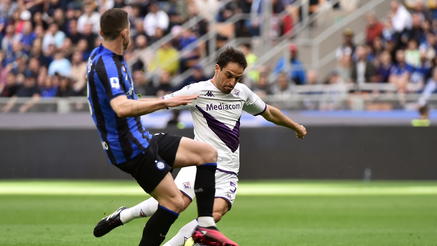 Giacomo Bonaventura (Fiorentina) al tiro