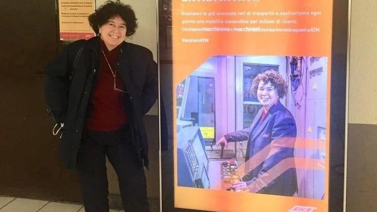 L’ultima corsa di Elena Lenti. Va in pensione dopo 33 anni la prima macchinista d’Italia L’ultima corsa di Elena Lenti. Va in pensione dopo 33 anni la prima macchinista d’Italia