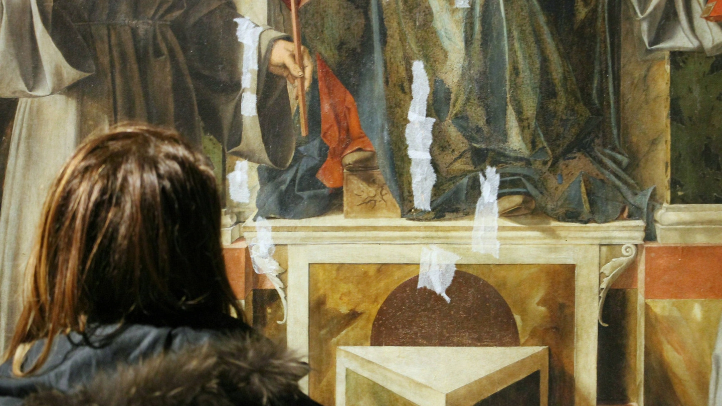 Carta di riso per consolidare alcuni quadri alla pinacoteca di Brera