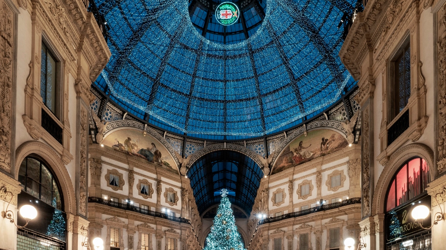 L'albero di Natale di Swarovski a Milano