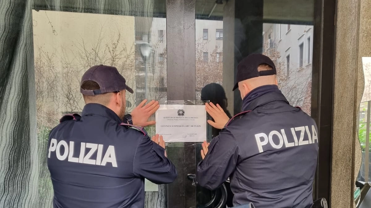 La polizia chiude il bar Baby Queen Monza