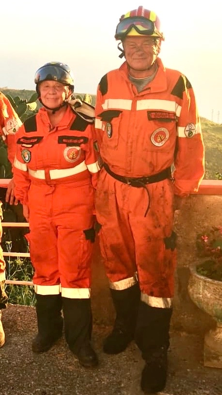 SONDRIO Muore travolta da un’onda anomala TRAGEDIA Rosy Tegiacchi volontaria del gruppo di Protezione civile Ana di Tresivio era in vacanza a Tenerife con il compagno - foto (ANSA/ANP)
