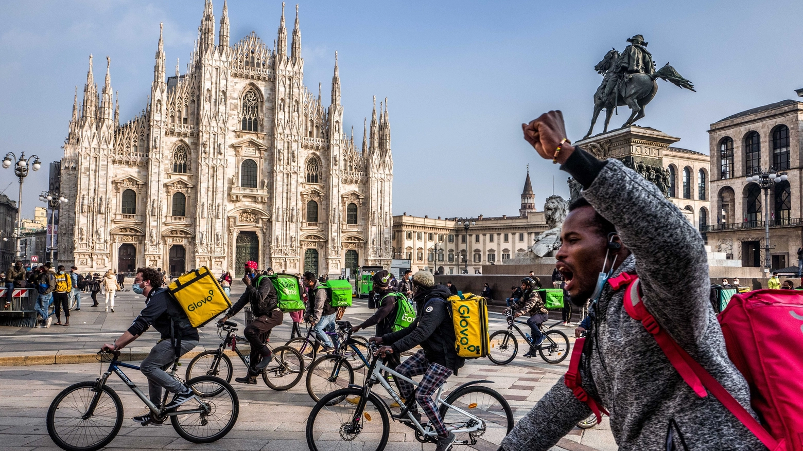 Protesta rider a Milano