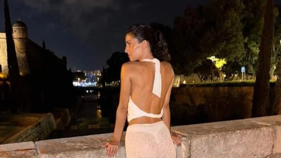Layla Marlene, l'attrice del video in hotel