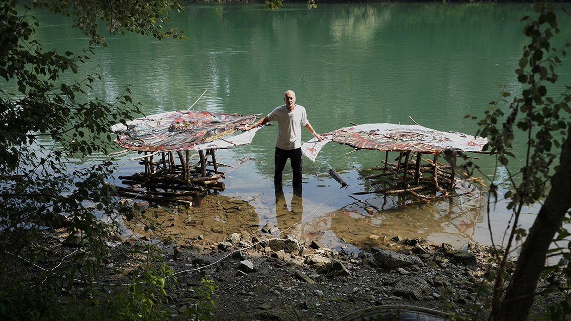 Lodi, zattere d'autore e desideri liberati lungo il fiume Adda