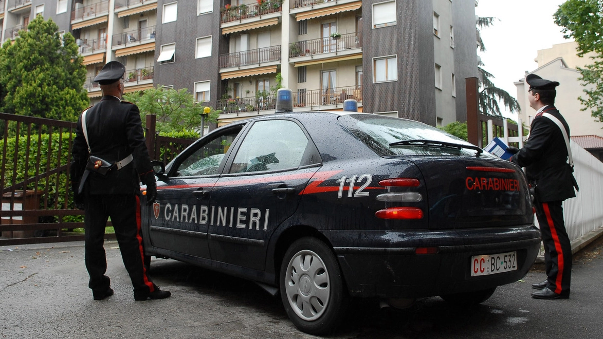 I carabinieri in via XXV Aprile 
