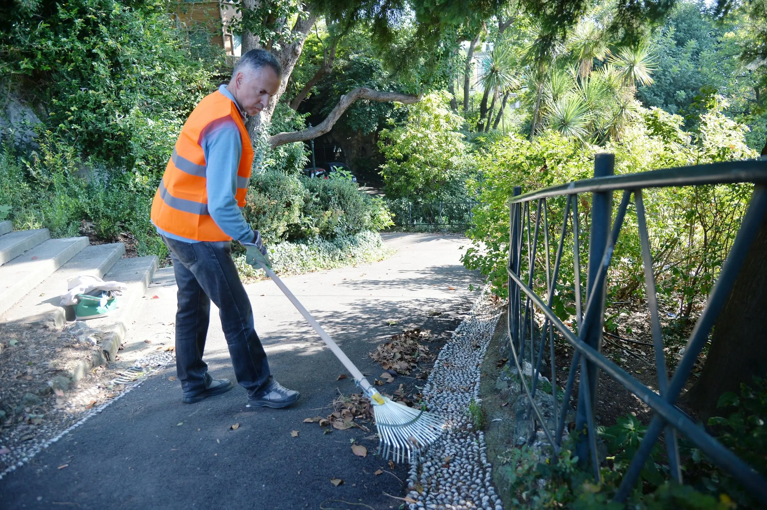 Como, progetto sperimentale per il verde pubblico in via Anzani