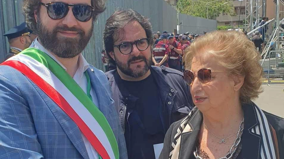 Sindaco e vice in Sicilia per commemorare la strage di Capaci Sindaco e vice in Sicilia per commemorare la strage di Capaci