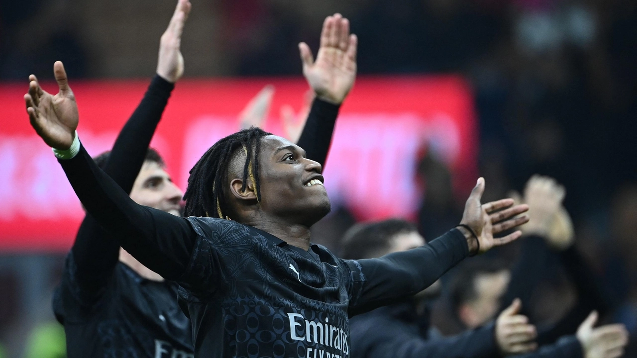 I giocatori del Milan dopo la vittoria contro il Napoli, nell'ultima gara di Campionato