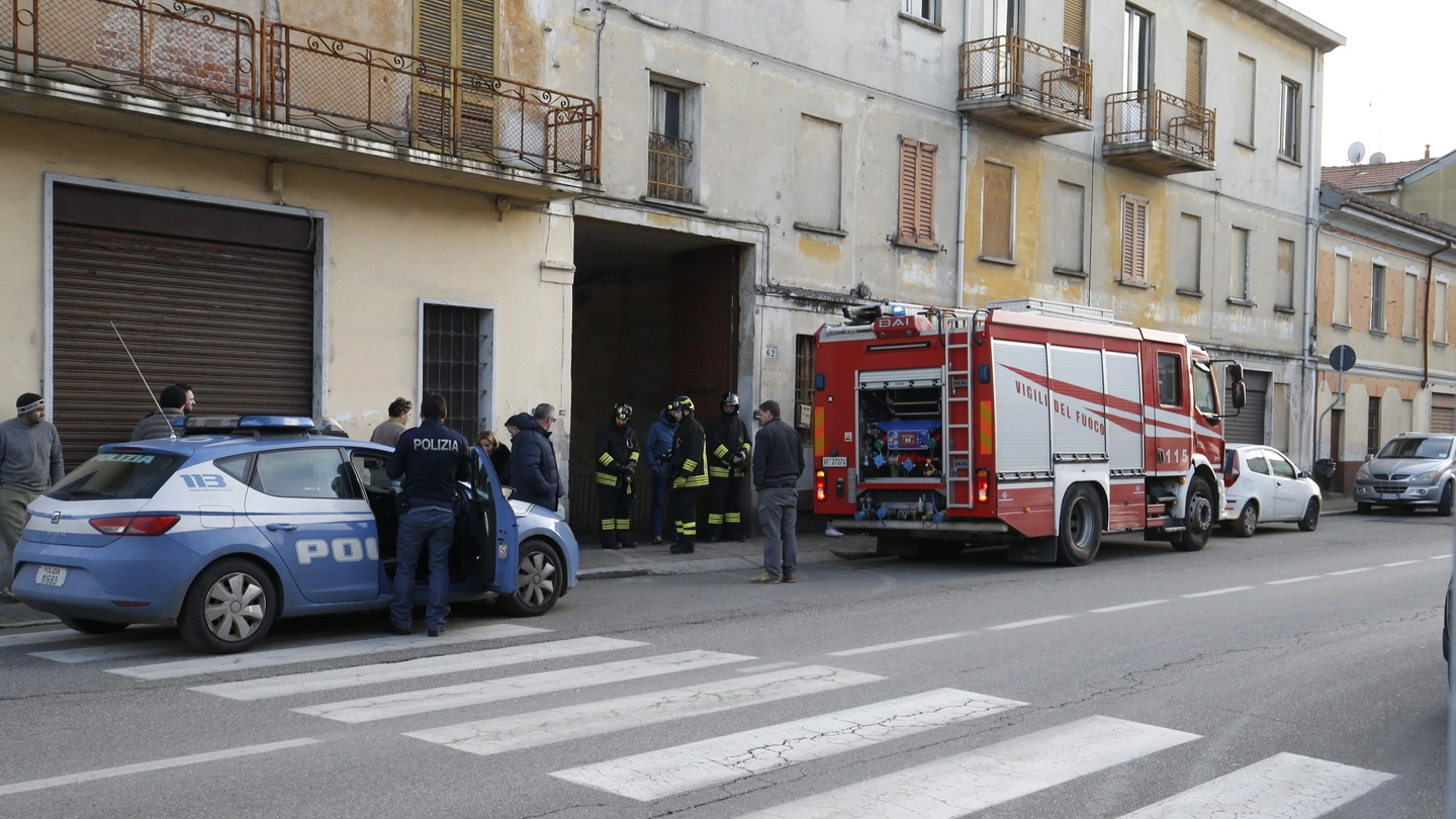 I soccorsi sul luogo dell'incidente a Vigevano