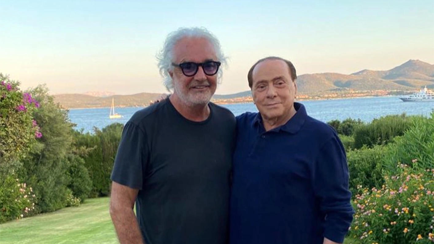 Briatore e Berlusconi insieme in Costa Smeralda il 12 agosto (Ansa)