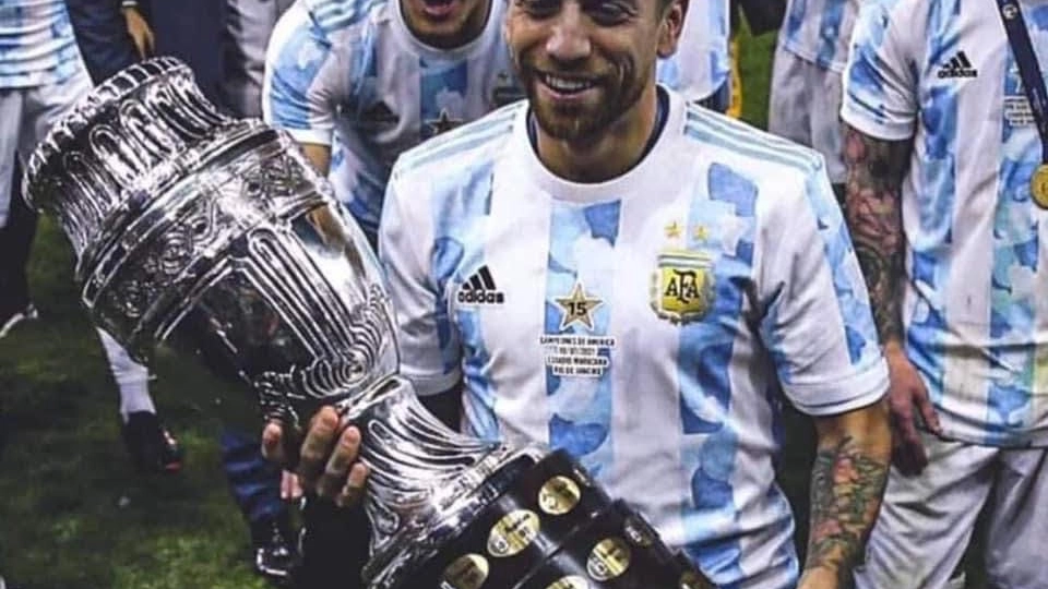 Il Papu Gomez con la Copa America (dal sito federazione Argentina)