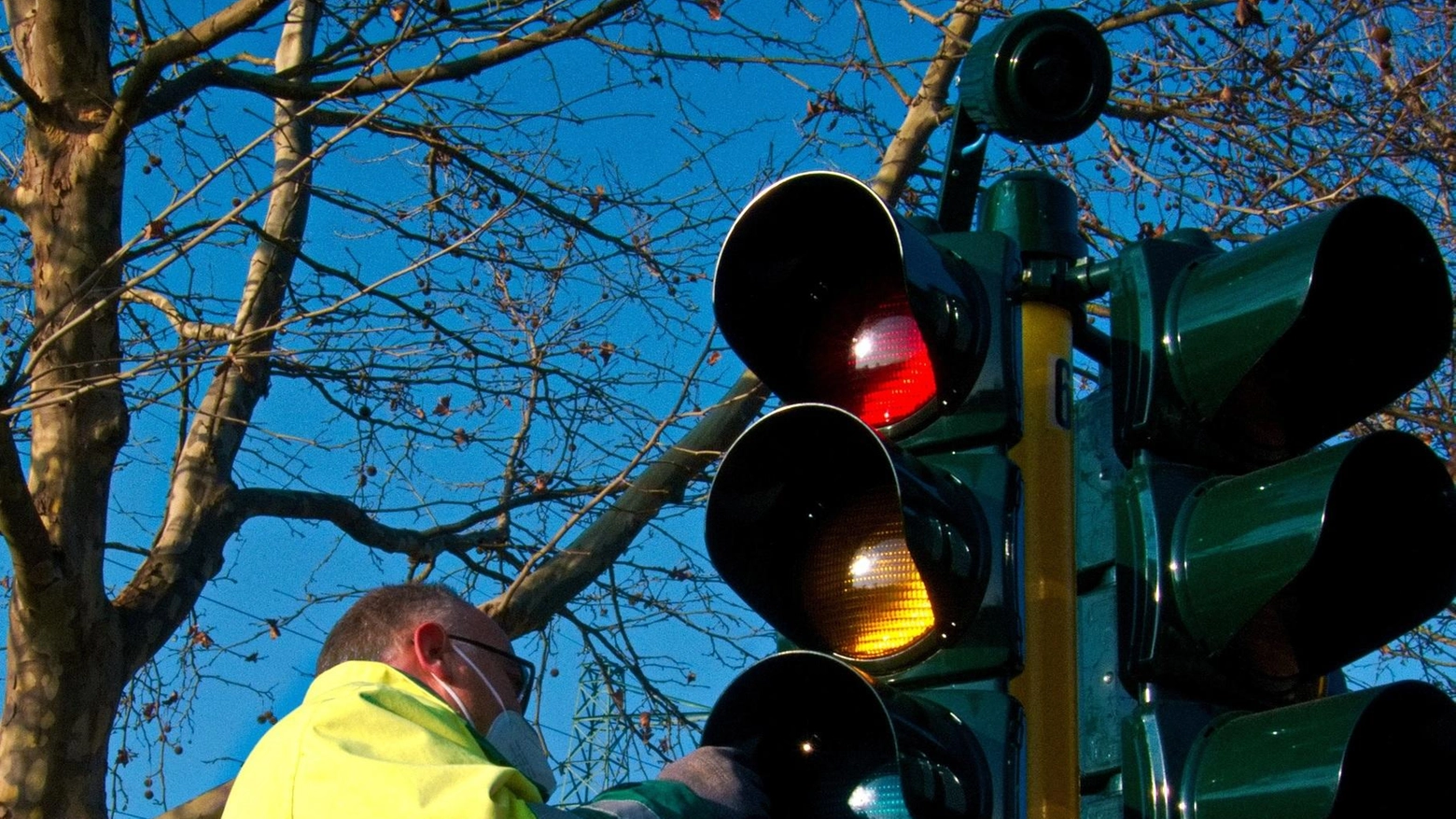 

Giallo ma a tempo: Nuovi semafori con il countdown a Brugherio