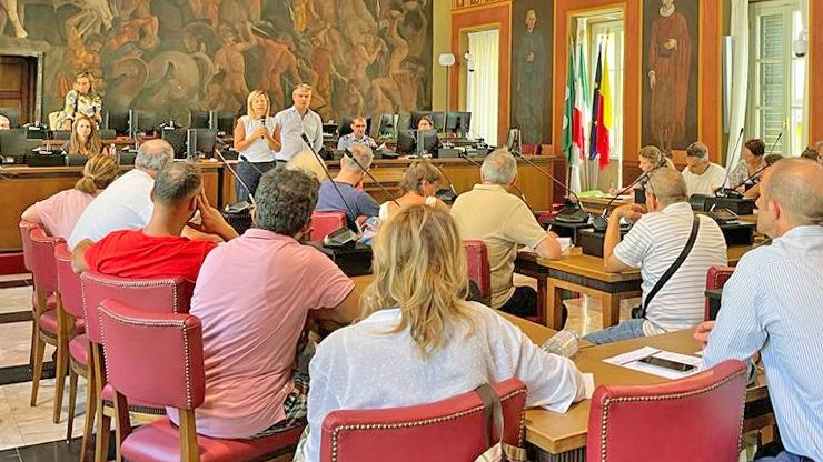 Sfollati di via Moroni, tempi lunghi  Famiglie in municipio e tanti dubbi