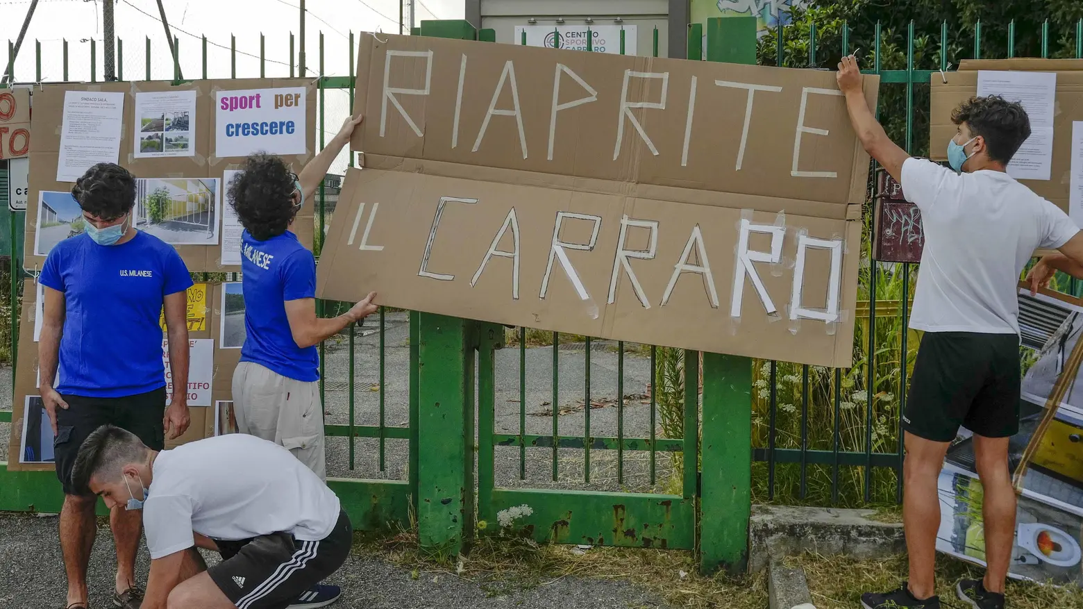 Diktat sul centro Carraro "183mila euro agli esclusi" Diktat sul centro Carraro "183mila euro agli esclusi"