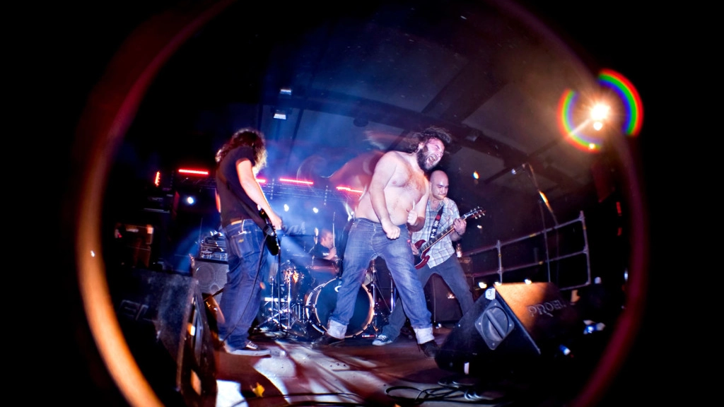 Seregno, la band punk-rock dei The Leeches in concerto al Tambourine