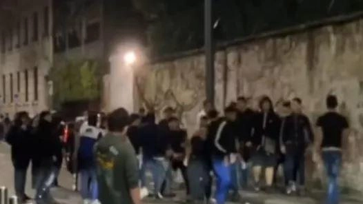 Spray al peperoncino, risse e malori. Il Leofest finisce (ancora) nel caos Spray al peperoncino, risse e malori. Il Leofest finisce (ancora) nel caos