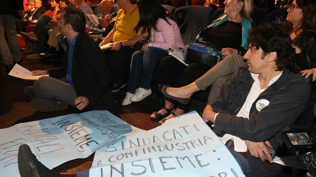 La protesta di Marco Cappato all'Anteo (Omnimilano)