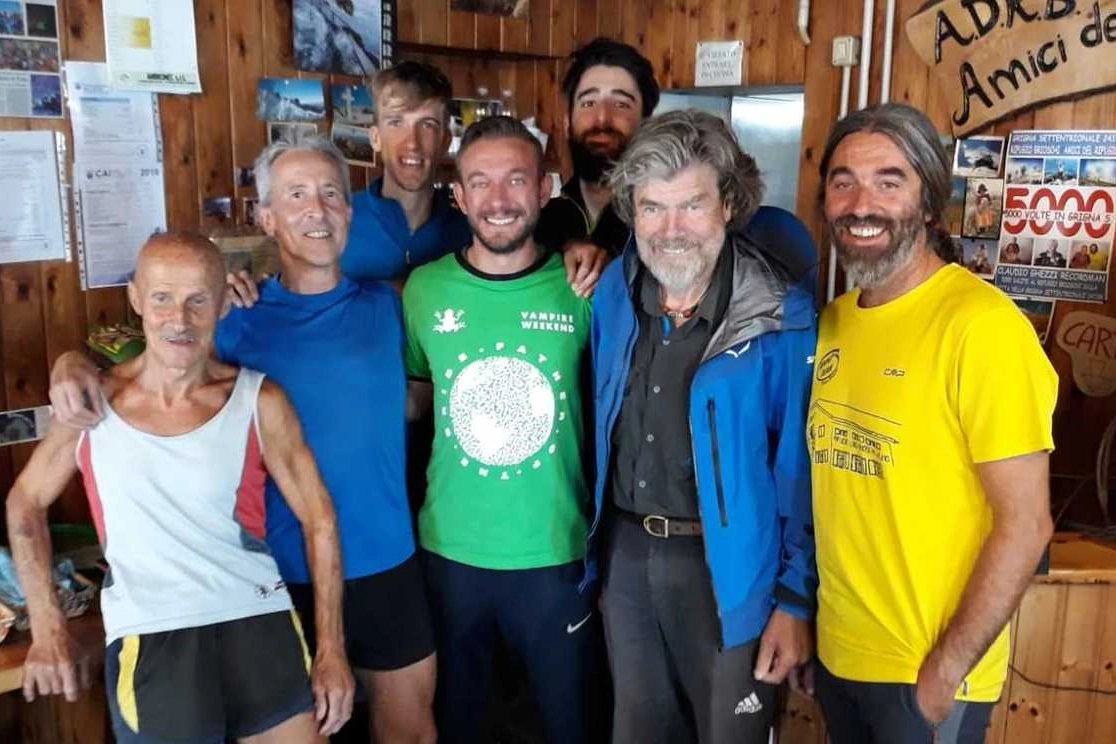 Con lo staff e gli amici del rifugio Brioschi sulla vetta della Grigna settentrionale