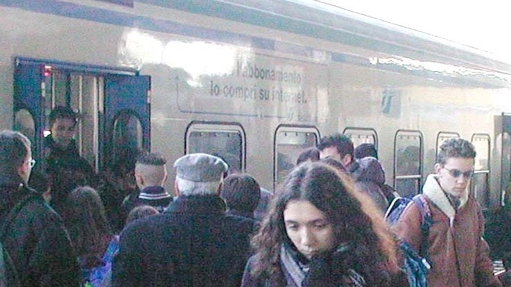 Il treno è rimasto fermo alla stazione di Secugnago parecchi minuti