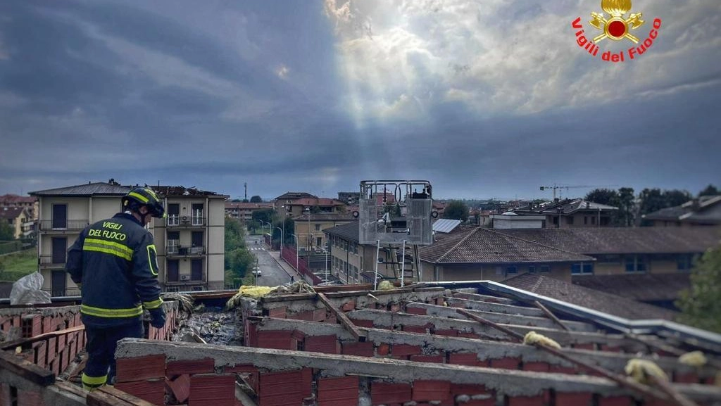Vigili del fuoco di Lodi sono intervenuti in supporto ai colleghi di Monza dopo le devastazioni della notte