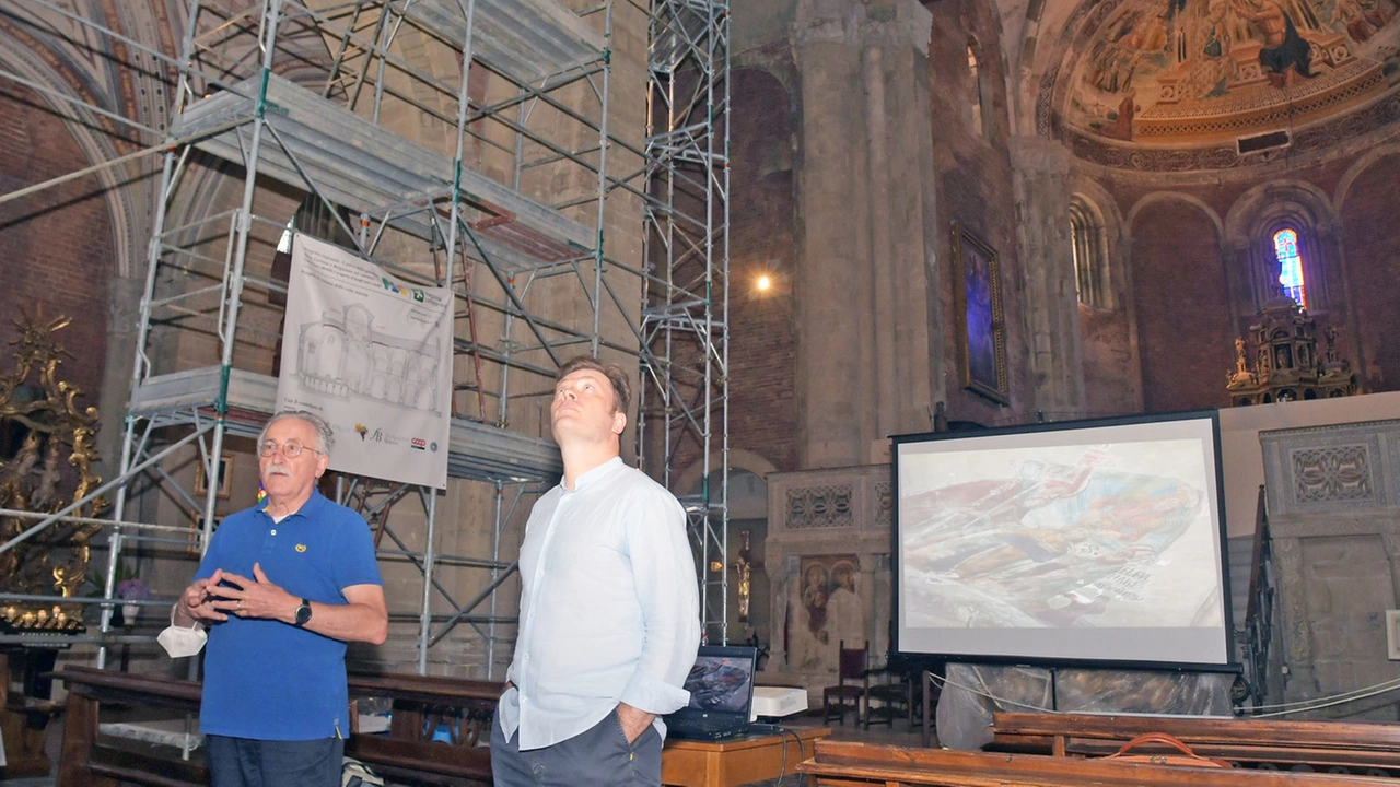 Pavia, svelati gli affreschi restaurati nella volta di San Michele