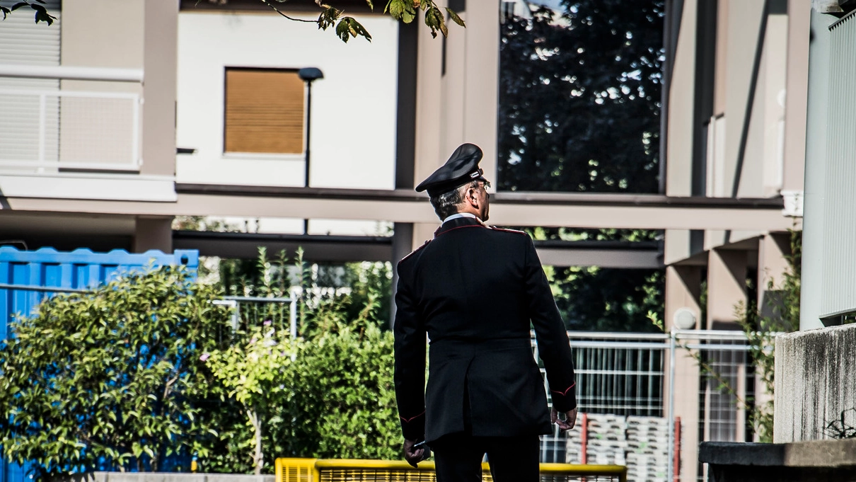 Indagini dei carabinieri sull'omicidio di Seriate