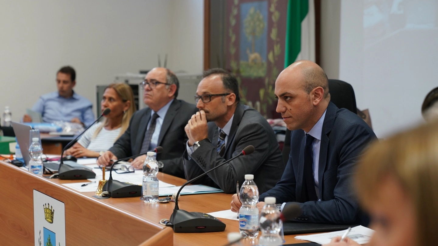 Il sindaco Francesco  Passerini col presidente del Consiglio Enrico Sansotera