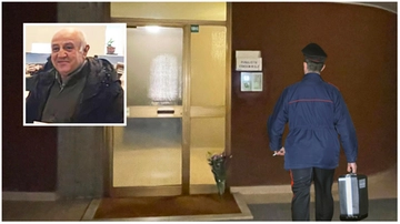 Uccide il padre e accoltella la madre, poi il delirio davanti ai vicini: "E' tutta colpa loro"
