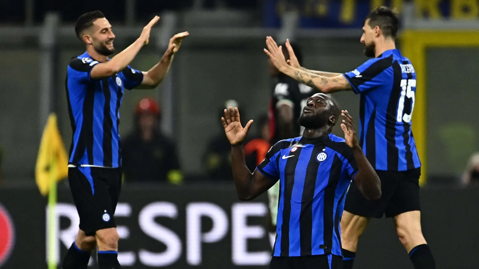 I calciatori dell'Inter festeggiamo la qualificazione in finale