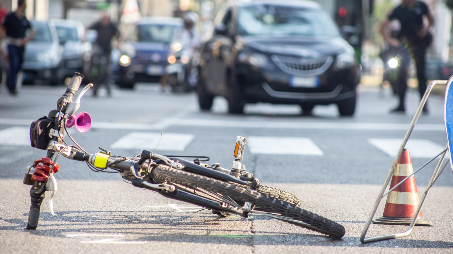 Un incidente in cui è stato coinvolto un mezzo pesante a Milano (Archivio)