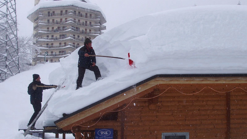 Caduti oltre 2 metri di neve a Foppolo