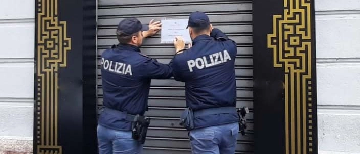 Nell'agosto scorso un uomo in stato di ebbrezza aveva minacciato alcune persone e ingaggiato una colluttazione non appena uscito dal locale