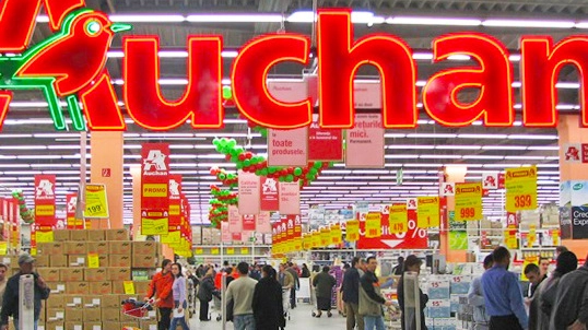 Auchan vende a Conad: sette i centri bergamaschi per 700 addetti