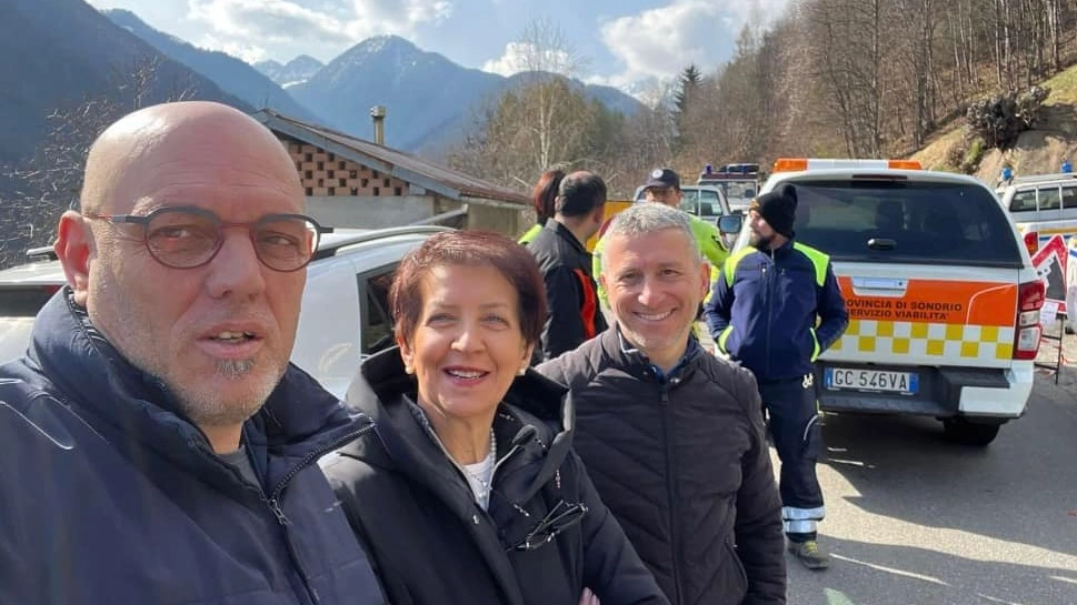L’assessore regionale con Acquistapace e Papini L’assessore regionale con Acquistapace e Papini