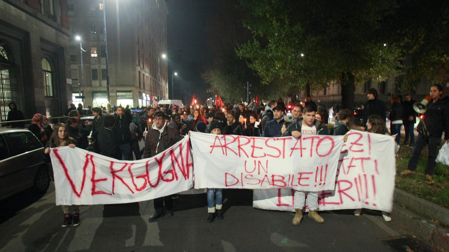 La manifestazione in via Vespri Siciliani