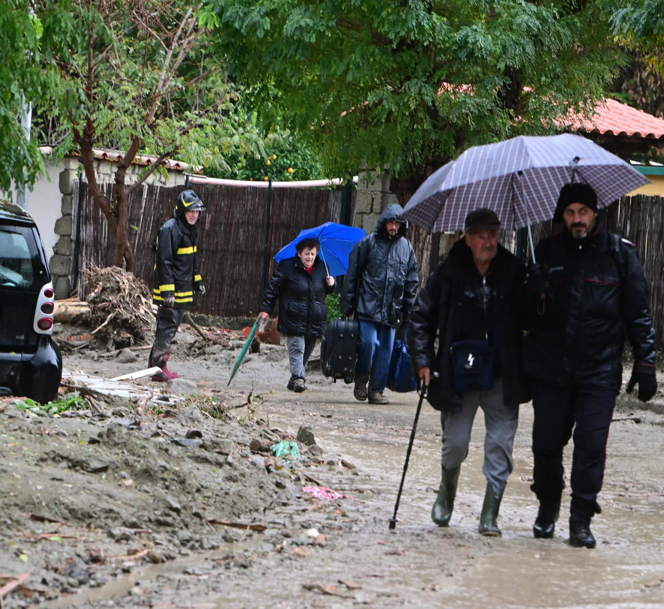 Frana a Ischia, cinquanta legnanesi bloccati sull'isola
