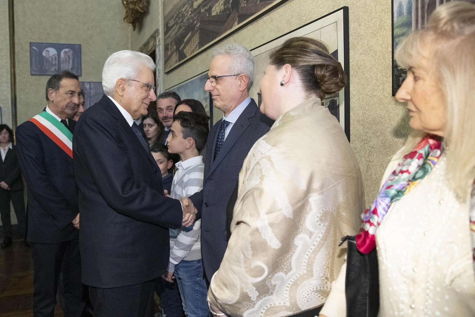 Il presidente Mattarella saluta i familiari delle vittime di piazza Fontana
