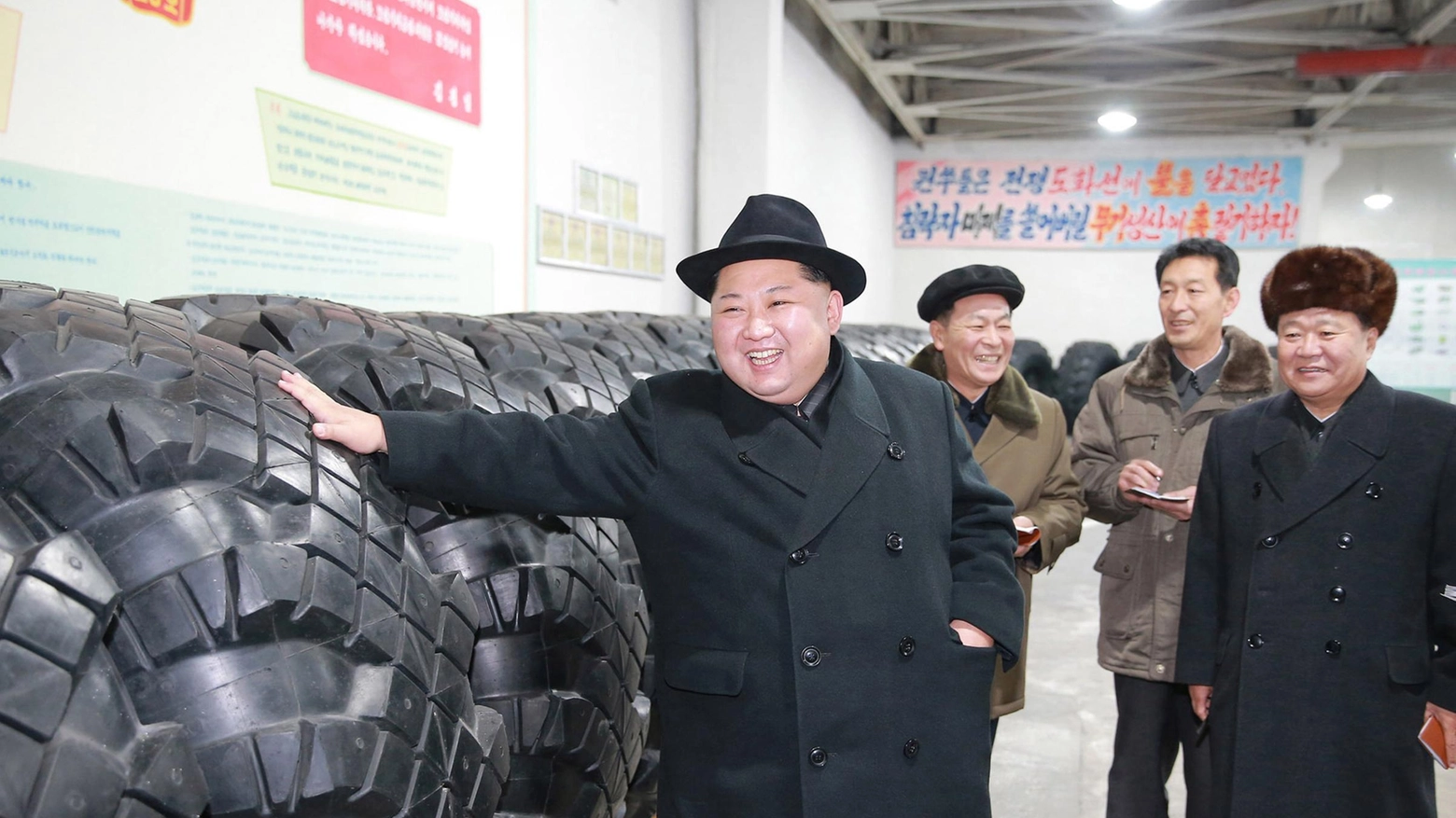 Kim Jong Un, le sanzioni non frenano i piani di Pyongyang (Ansa)