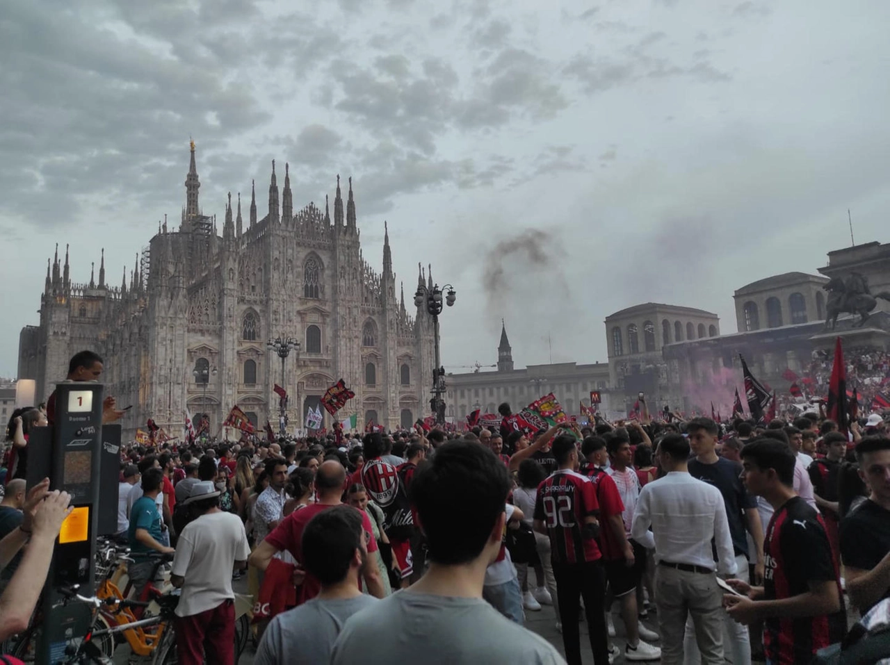 immagine di sfondo 13