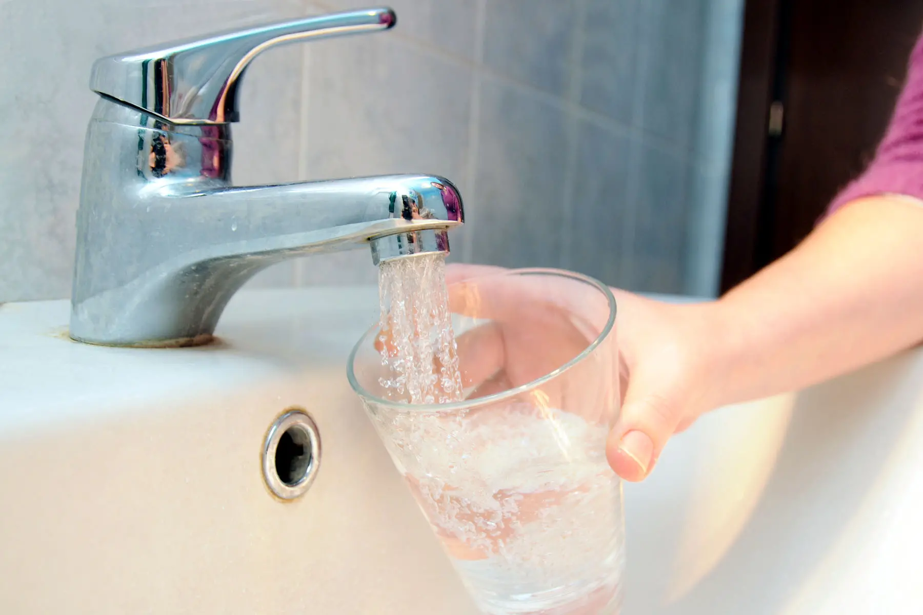 Lecco, ennesima stangata sull'acqua