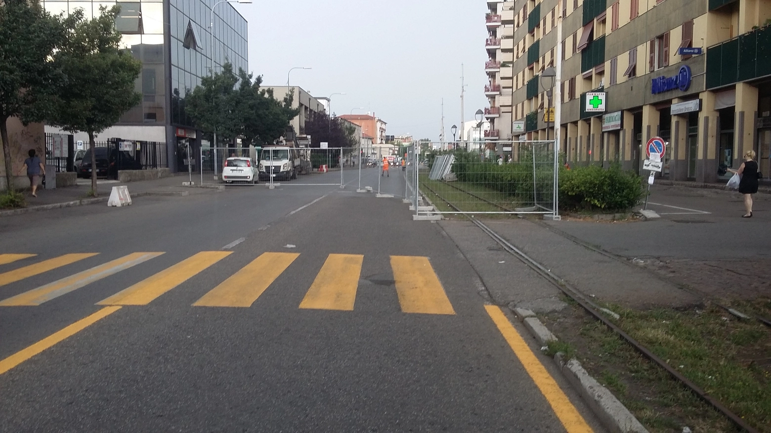 Via Vittorio Veneto chiusa al traffico
