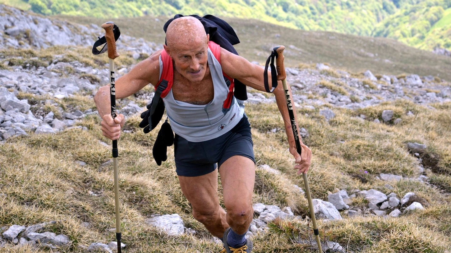 Claudio Ghezzi, 69 anni, è salito in vetta alla Grigna quasi seimila volte