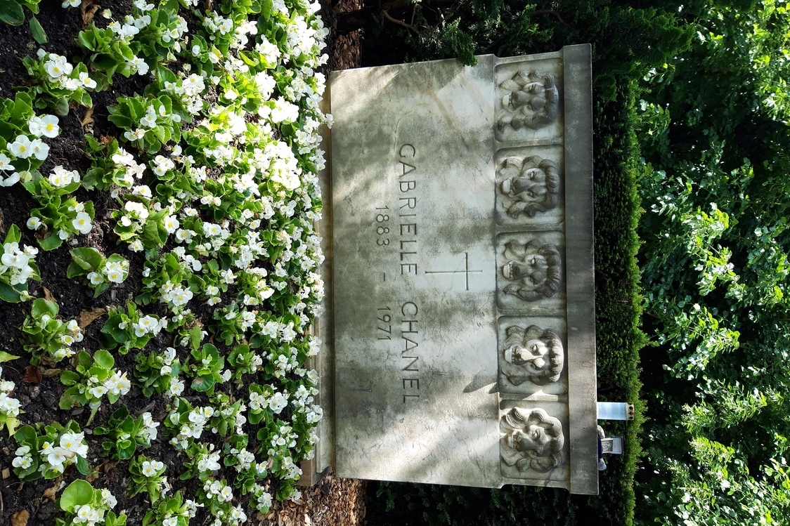 La tomba di Coco Chanel