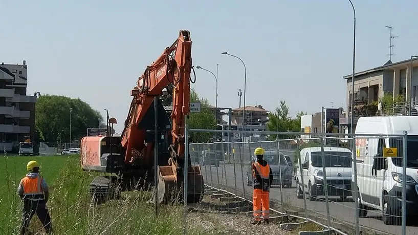 Tram in ritardo a Desio I lavori annunciati non sono ancora partiti Tram in ritardo a Desio I lavori annunciati non sono ancora partiti