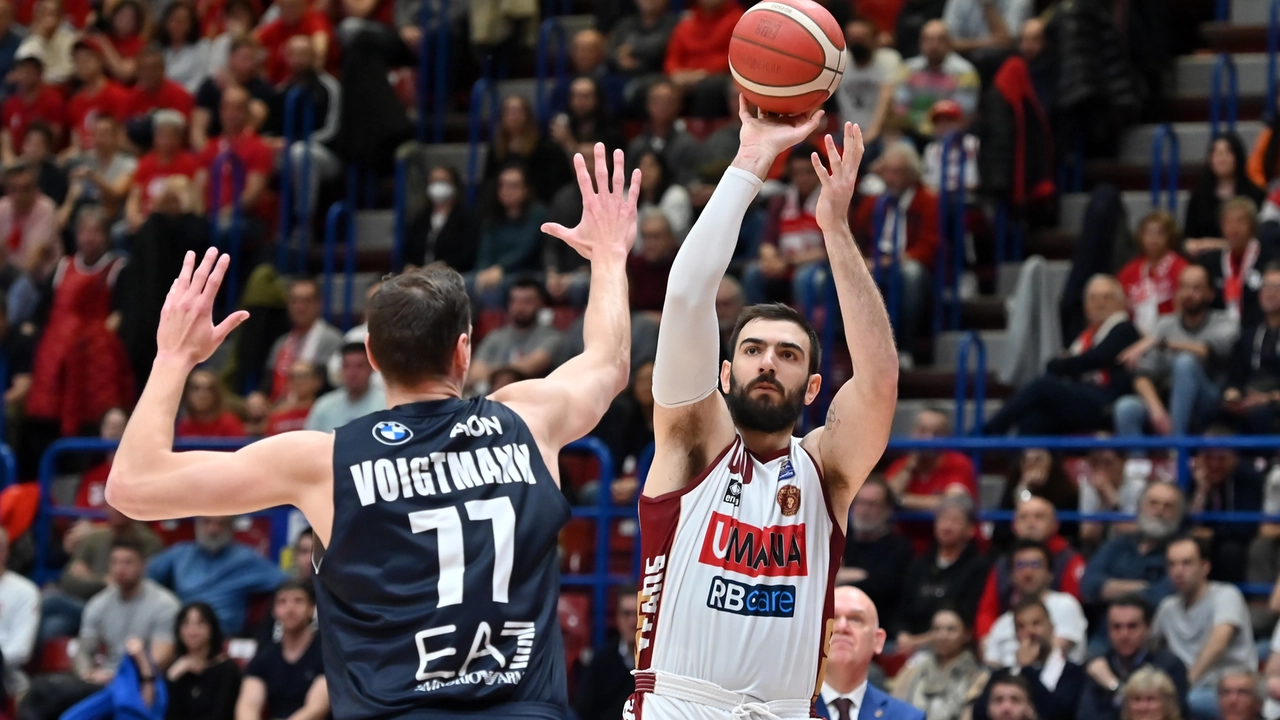 Olimpia Milano: nella serata di Dan Peterson vince Venezia
