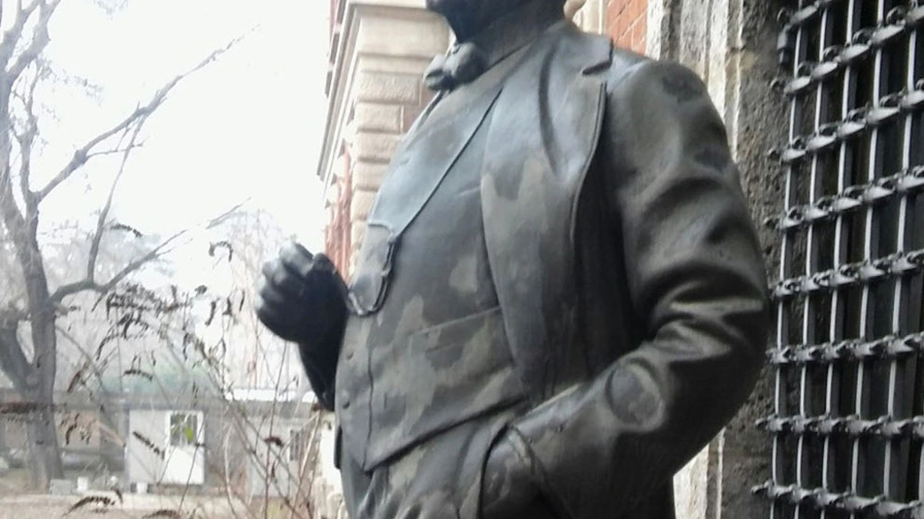 La statua di Ernesto Breda