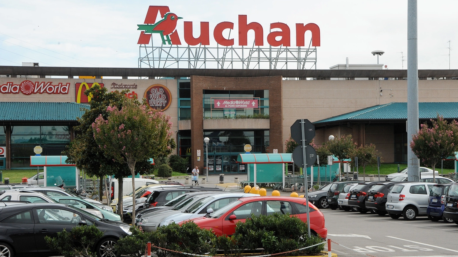 L'Auchan di Rescaldina (StudioSally)